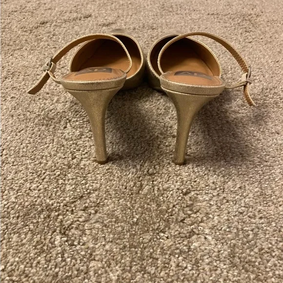 Dolce Vita Elley Gold Heels Pointed Toe. Slip On Size 8.5 M 3.5in heel NWOT - Picture 6 of 9